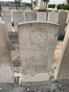 BAGHDAD (NORTH GATE) WAR CEMETERY - DEERING, L